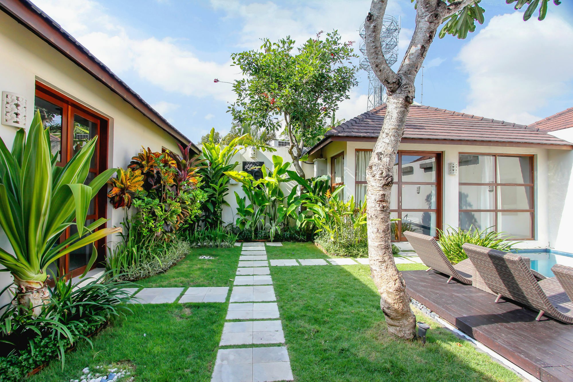 Samana Villas Легиан Экстерьер фото